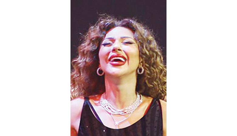 ميريام فارس تعيد "شنشني شنشني"