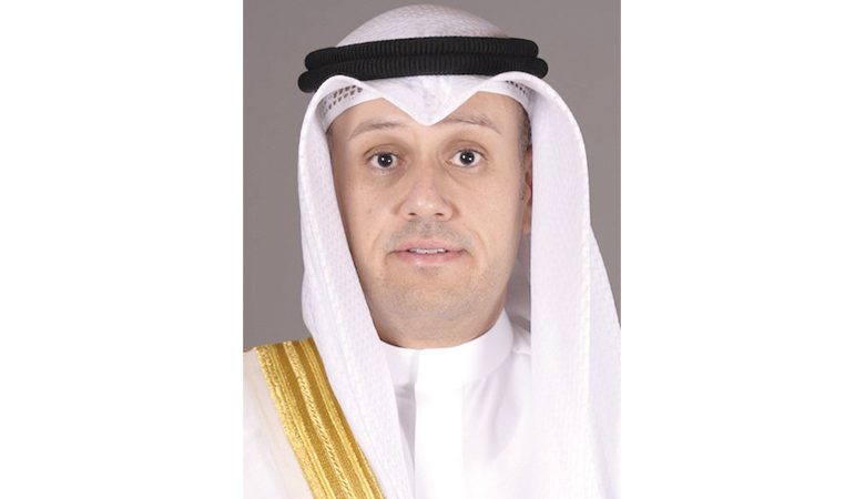 وزير المالية يحيل 27 موظفاً وقيادياً في "الاستثمار" إلى التقاعد
