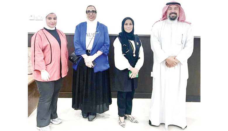 الفهد بحث مع جمعية العلاج الطبيعي قضايا المهنة ومطالبات منتسبيها