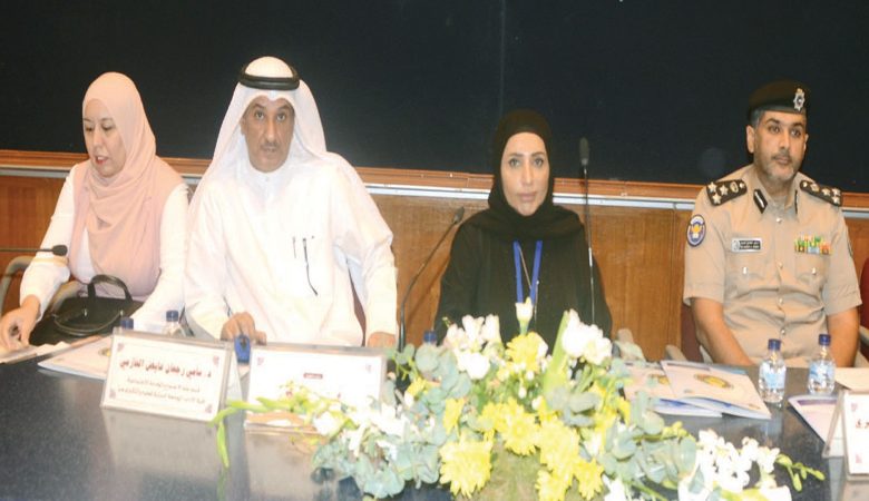 مؤتمر "الأسرة والتحول الرقمي": الإدمان الإلكتروني… وباء خطير يهدد الشباب