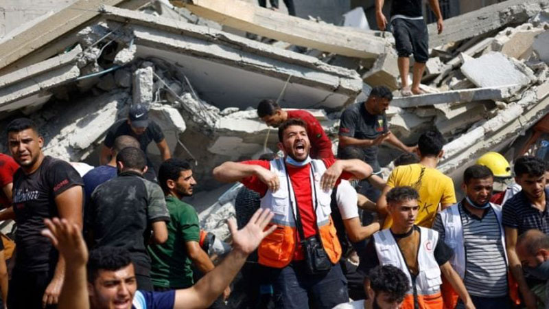 حصيلة القتلى في قطاع غزة تقترب من 8 آلاف