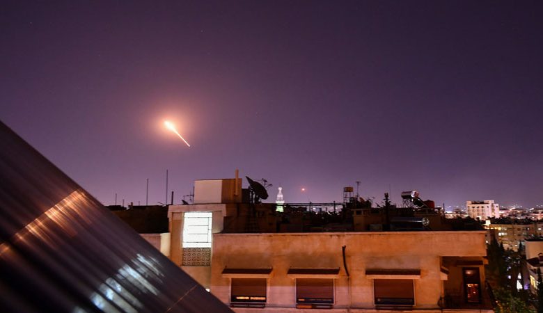 إصابة عسكريين في عدوان إسرائيلي على مواقع للجيش السوري بدير الزور