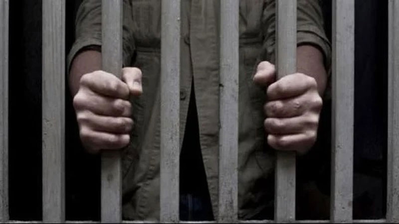 حبس وافد 15 سنة وتغريمه مليون دينار باختلاس أموال "المعلمين"