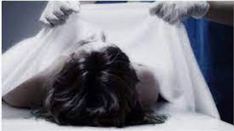 ذبح زوجته أثناء صلاتها لرفضها إعطاءه ثمن المخدرات