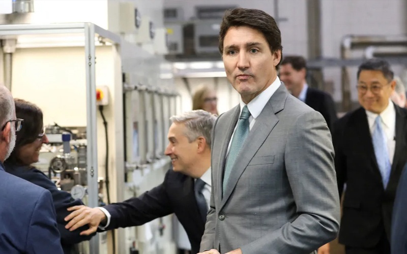 كندا.. تفريق احتجاج مؤيد لغزة حاصر مطعما تواجد فيه ترودو