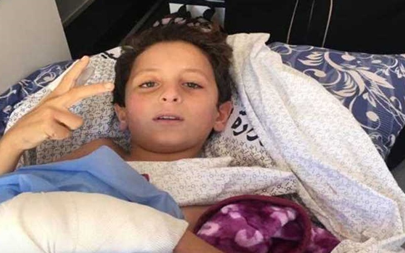 طفل غزة الذي استغاث بالسيسي وصل مصر للعلاج