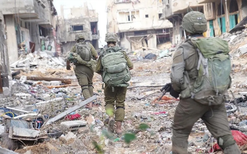 "فاجعة جديدة" شمالي غزة.. عشرات القتلى بقصف مدرسة الفاخورة