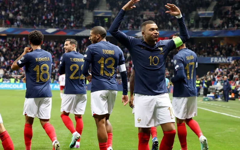 فرنسا تسجل أكبر فوز في تاريخ كرة القدم.. 14 هدفا دون مقابل