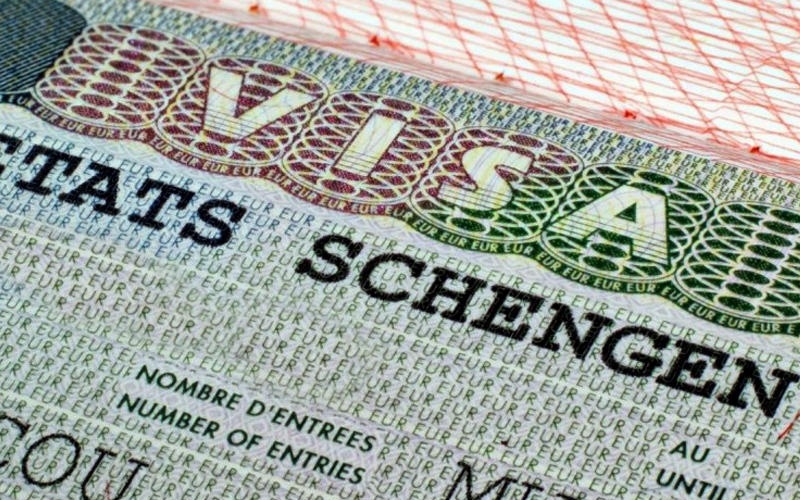 تأشيرة رقمية عبر الإنترنت للراغبين في زيارة دول &laquo;شنغن&raquo;