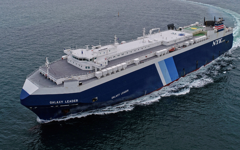 إيران تنفي تورطها في احتجاز الحوثيين سفينة في البحر الأحمر