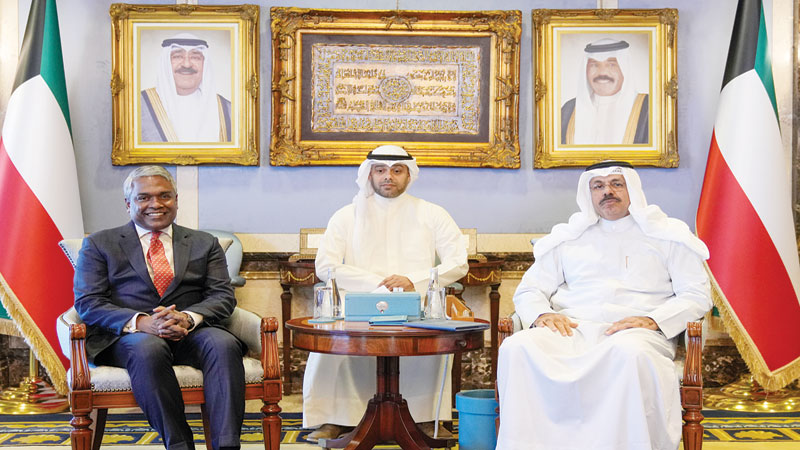 النواف استقبل الرئيس التنفيذي لـ"غوغل كلاود"