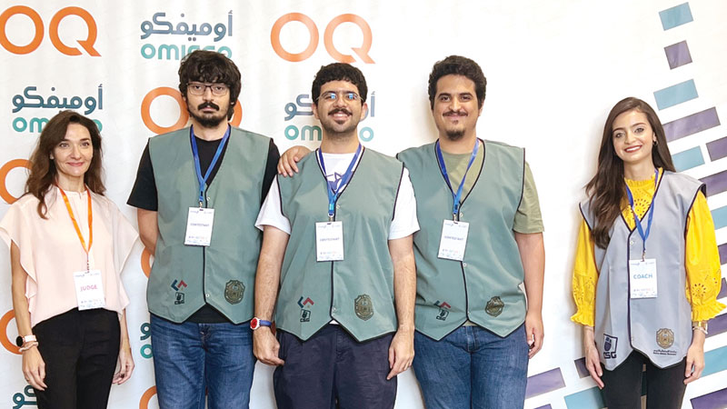 طلبة "AUK" حصدوا المركز الثالث في مسابقة الخليج للبرمجة من بين 42 فريقاً