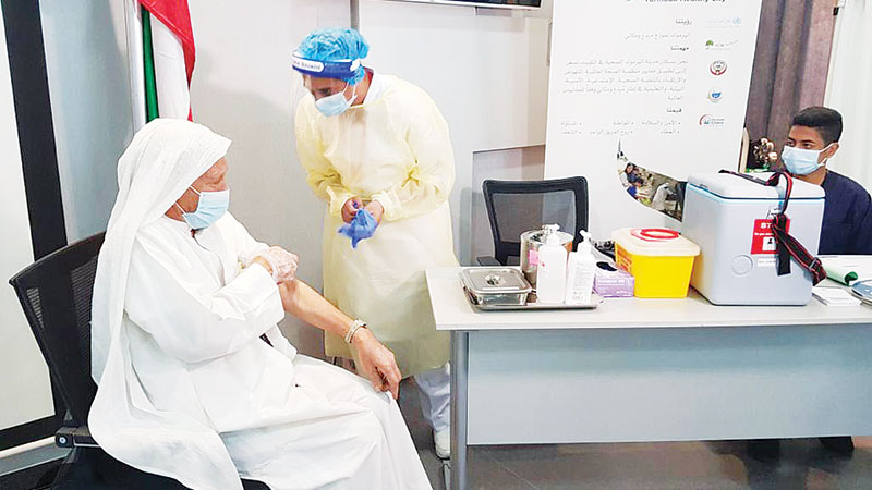 تطعيم 105 آلاف شخص ضد أمراض الشتاء في 50 يوماً