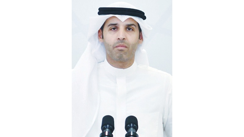 العيسى يطالب بالتعاقد مع الشركات المحلية صاحبة التجارب النظيفة لإصلاح الطرق