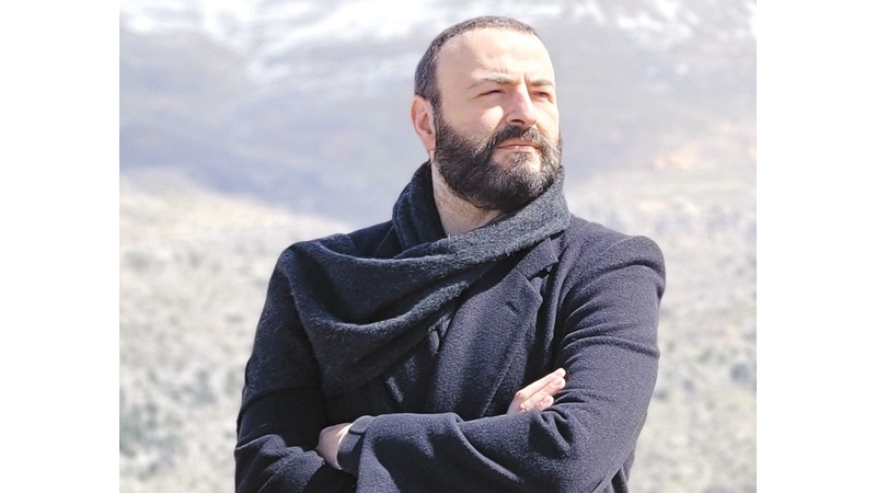 غبريال عبدالنور أصدر "مجد لبنان"