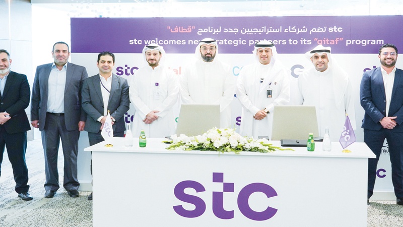 "طلبات" تدخل في شراكة ستراتيجية مع "stc"