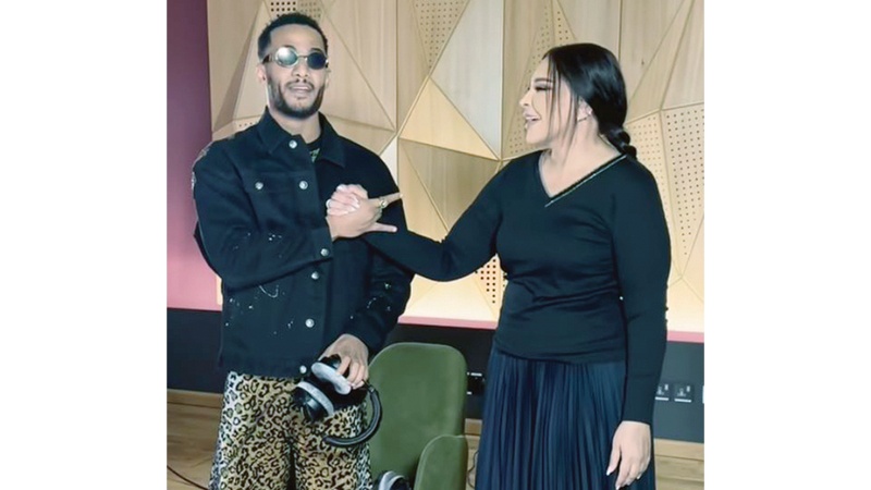 أحلام ومحمد رمضان&hellip; "ملكة وجوكر" في الستديو