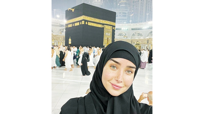 هنا الزاهد في العُمرة بعد طلاقها