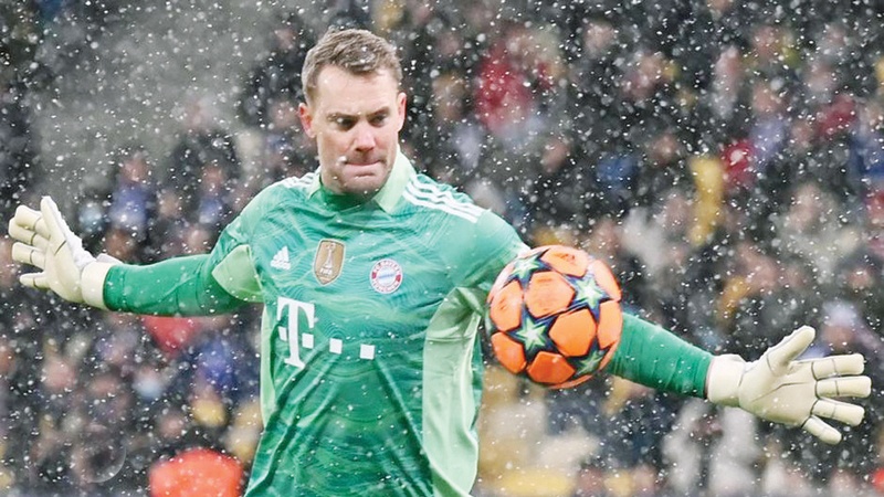 بايرن ميونخ يمدد عقد الحارس نوير