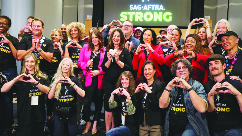 نجوم هوليوود يربحون جولة في المعركة ضد الذكاء الاصطناعي