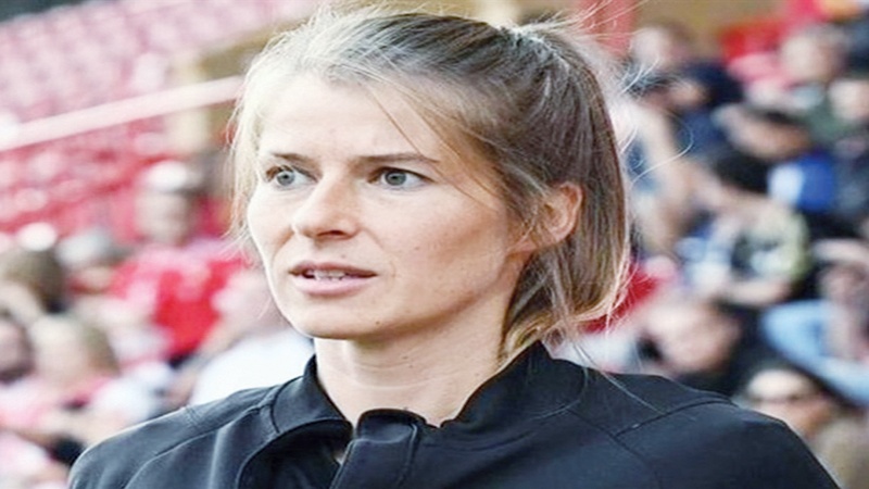 مدربة برلين تدخل التاريخ