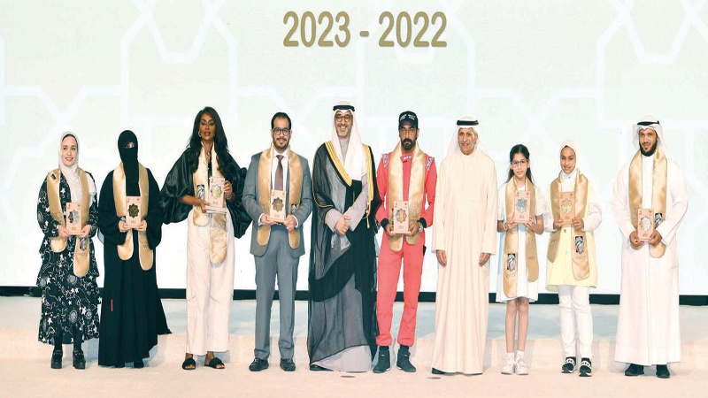 محمد العبدالله كرَّم أبناء الشهداء الفائقين