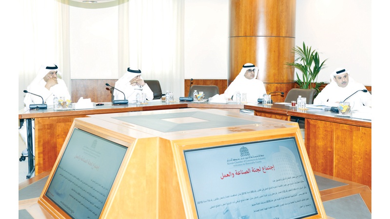 "صناعة الغرفة": منح أولوية للمنتج المحلي بالمناقصات يعزز الأمن السلعي