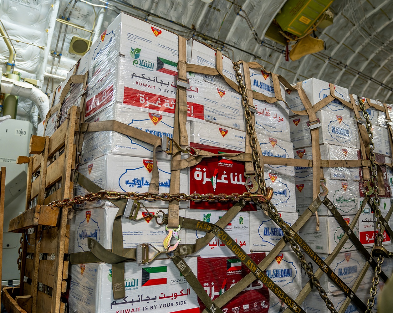 إقلاع الطائرة الـ25 من الجسر الجوي الكويتي لإغاثة الأشقاء في غزة محملة بـ40 طنا من المساعدات