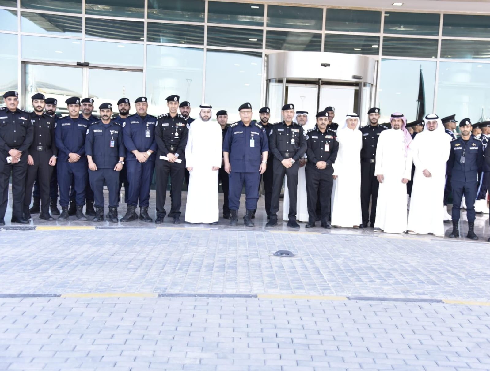 الفريق البرجس يفتتح مبنى الجنسية ووثائق السفر الجديد في منطقة الشويخ