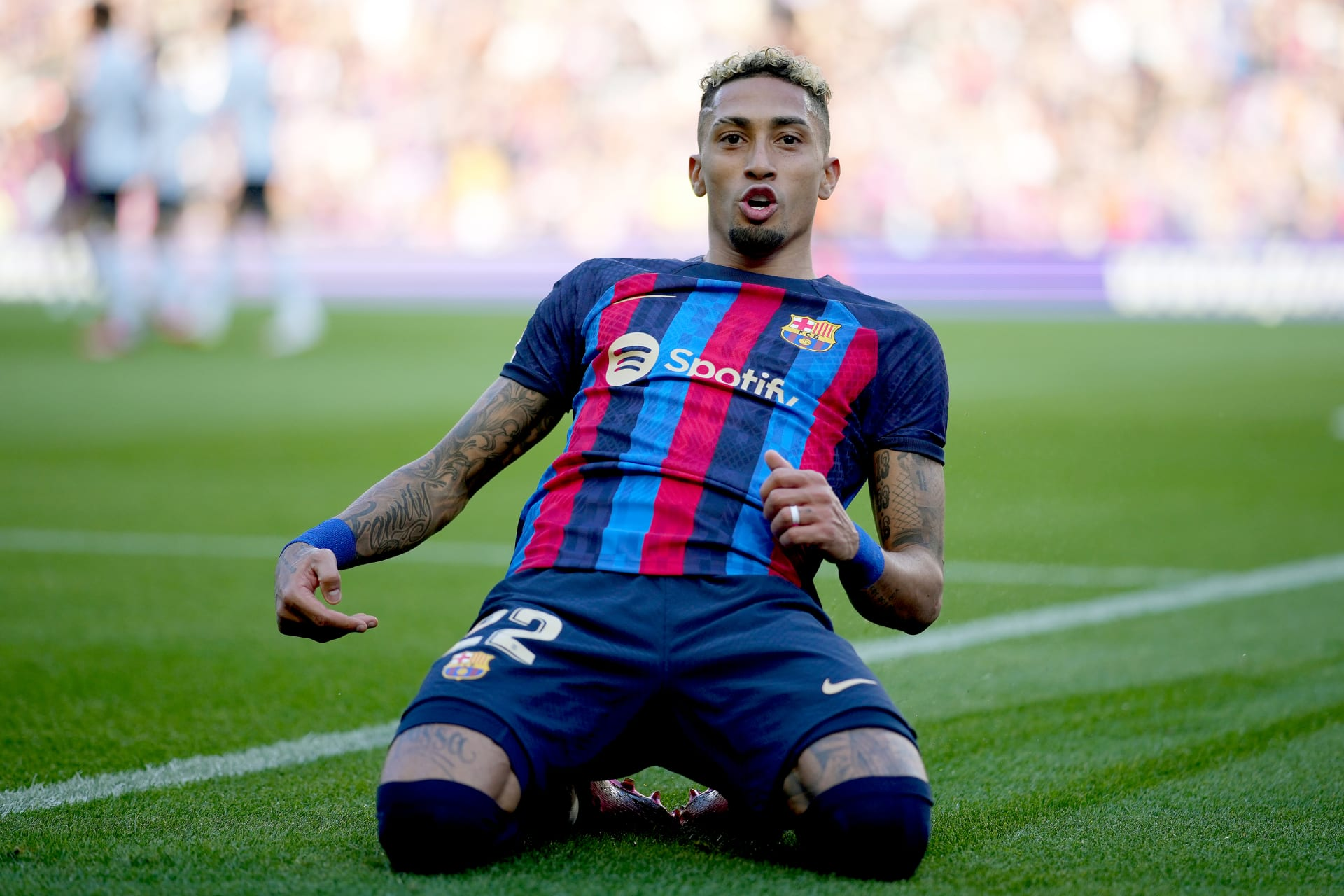 انتقال نجم برشلونة إلى الهلال