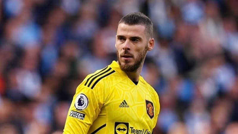 دي خيا يرفض 500 ألف إسترليني