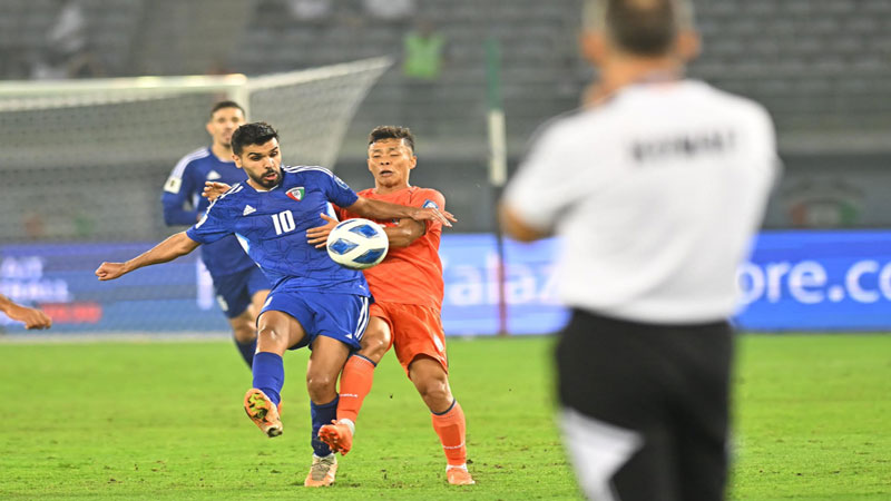 انضمام كميل لـ"الأزرق"&hellip; واستبعاد زايد والزنكي والعوضي