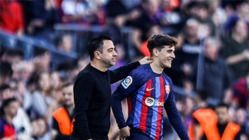 برشلونة يواجه أوساسونا بـ"السوبر"