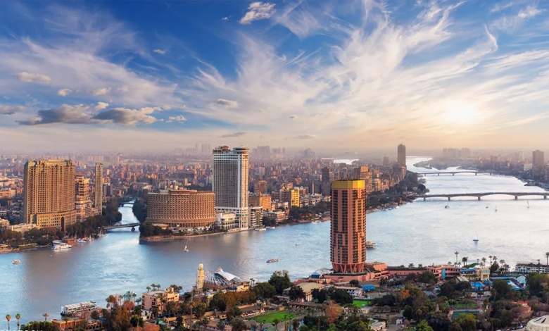 مصر تستهدف إيرادات بـ 300 مليار دولار سنويا بحلول 2030