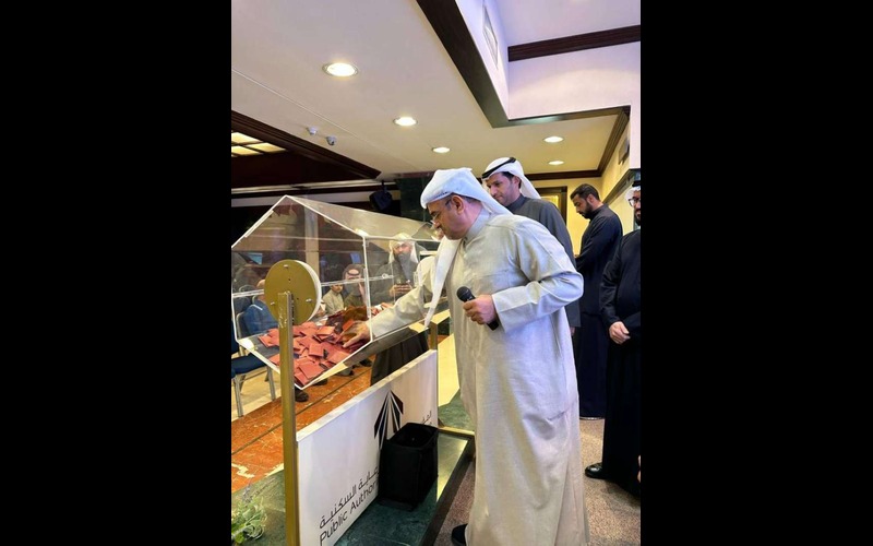 وزير الإسكان&nbsp;اطلع على إجراءات قرعة الدفعة 11 لقسائم &laquo;جنوب سعد العبدالله N4&raquo;
