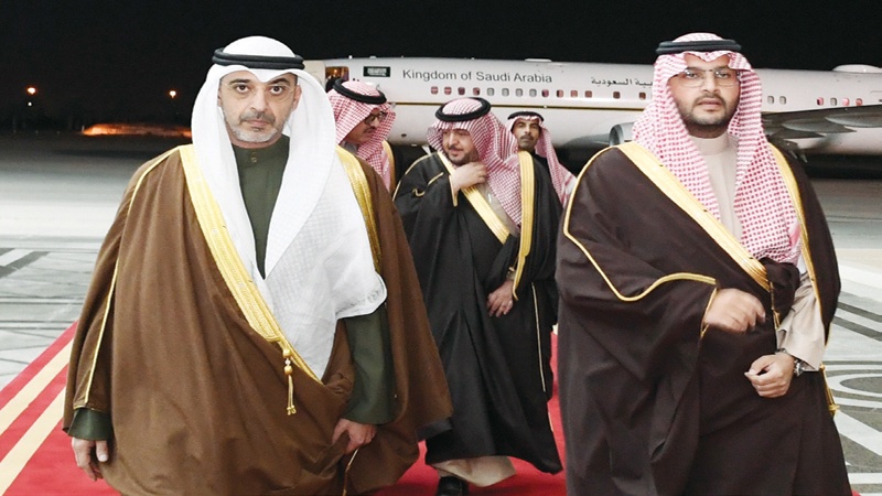 تركي بن عبدالعزيز يصل إلى البلاد في زيارة رسمية