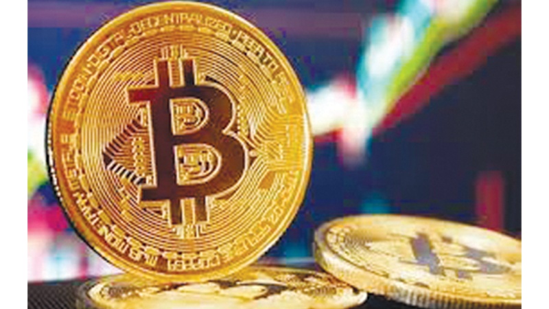 "بيتكوين" تقفز إلى مستوى 46700 دولار