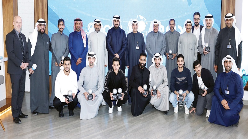 "زين" كرّمت الفائزين بجوائز "أفضل لاعب بالجولة"