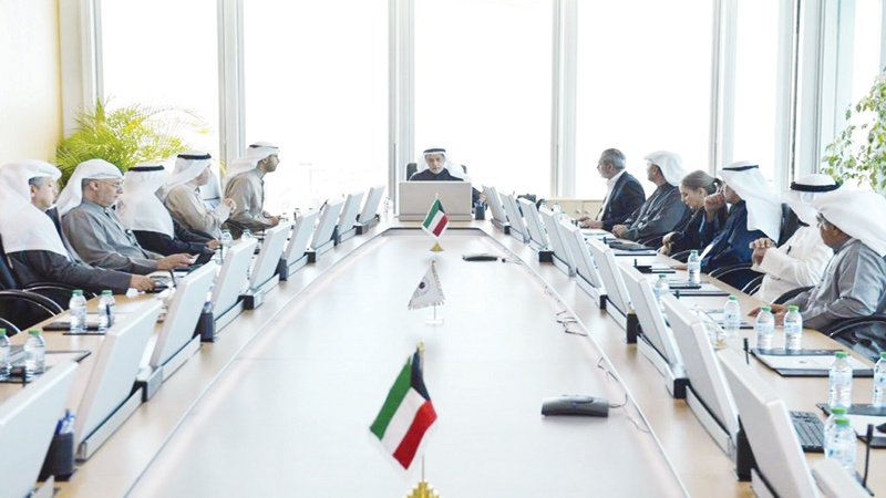 العتيقي بحث سبل إنجاز مشاريع النفط الحالية