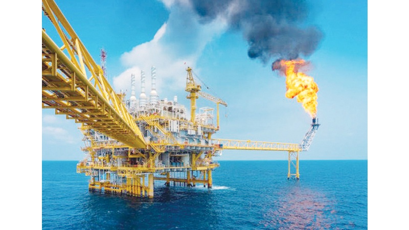 النفط يستهل العام الجديد بقفزة 1.7% الى 78.4 دولار للبرميل