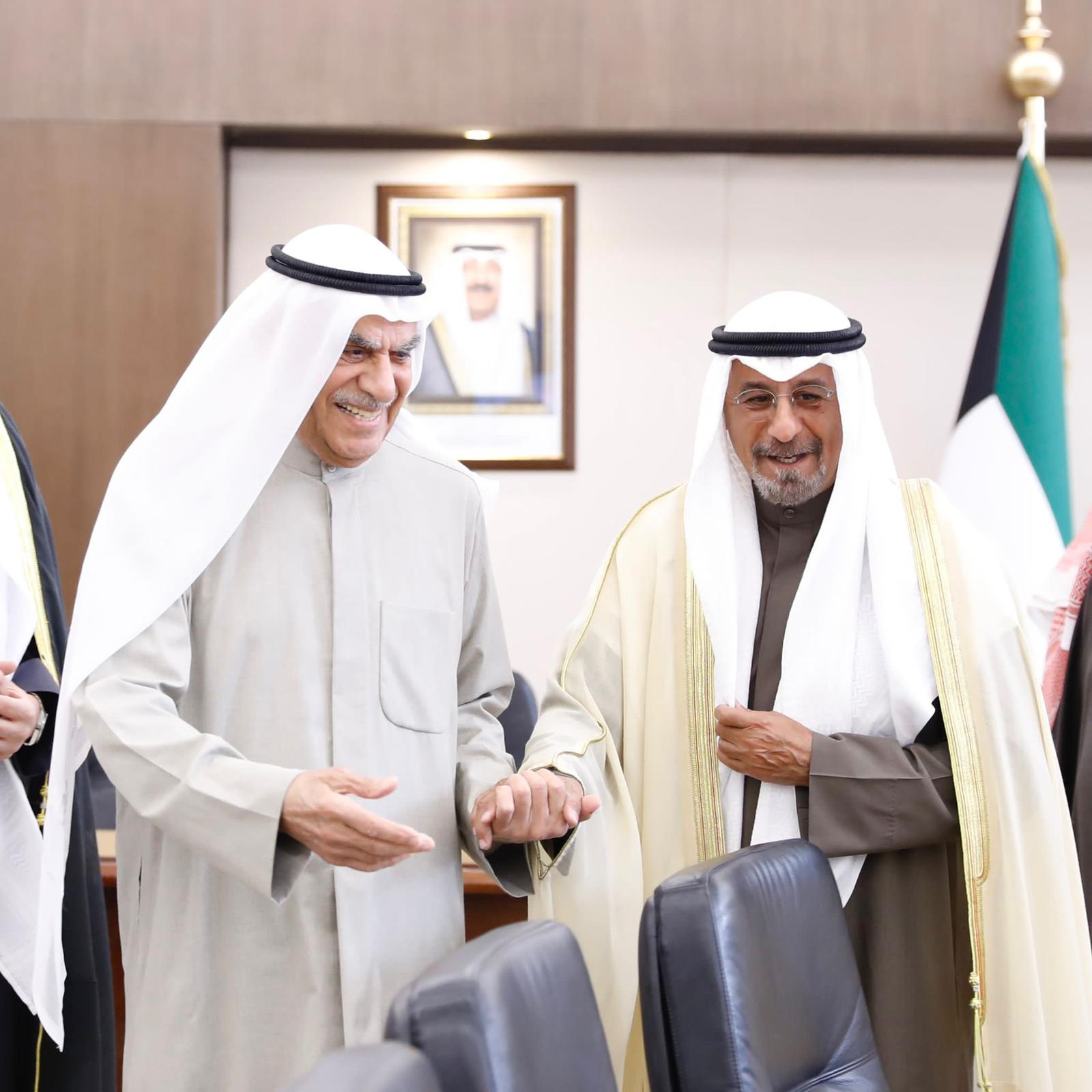 رئيس الوزراء: أولوية الحكومة الانتهاء من برنامج عملها لتقديمه إلى مجلس الأمة