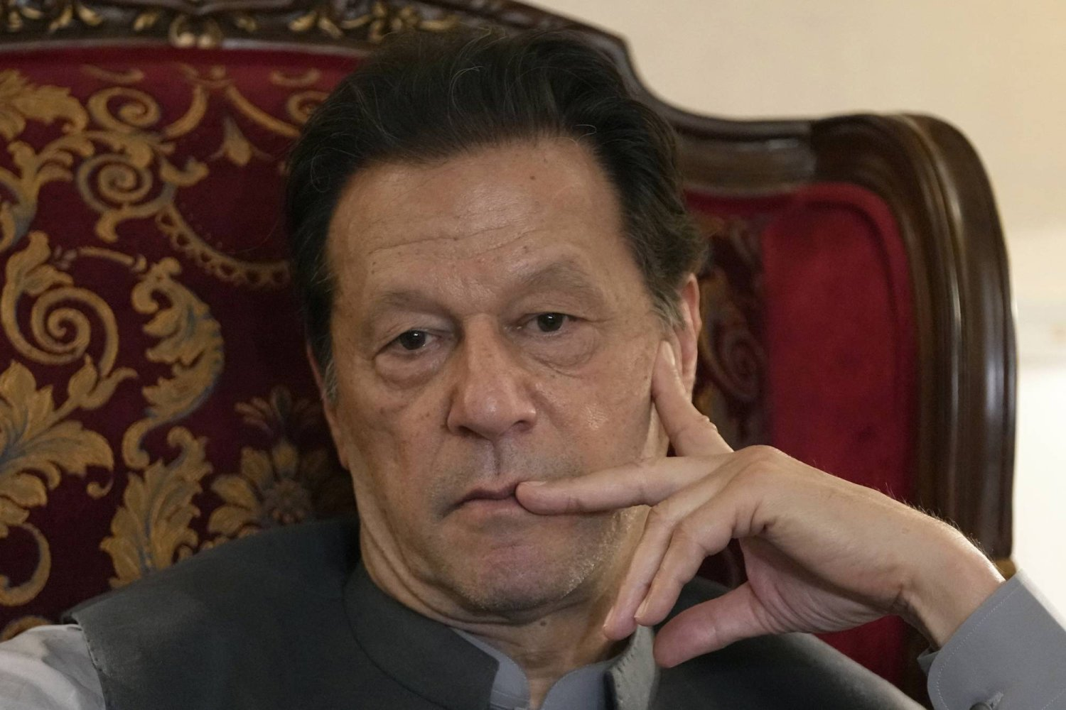 حكم بسجن عمران خان 10 سنوات في قضية تسريب وثائق سرية