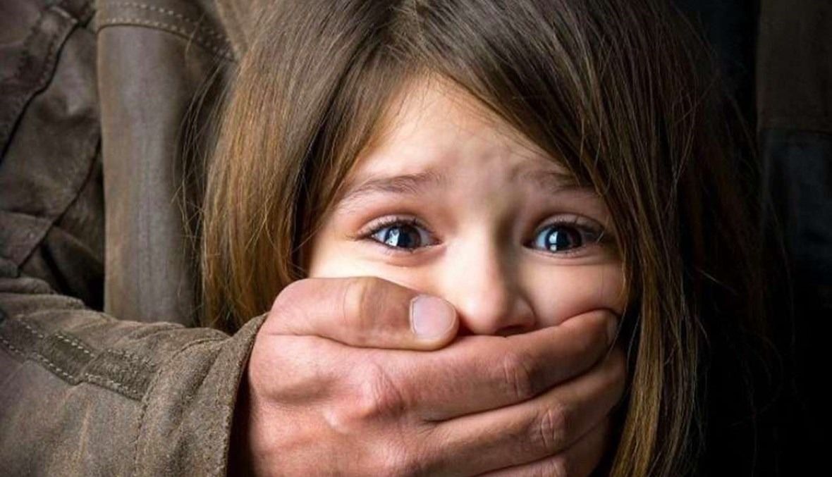 صديق والدها اغتصبها وقتلها خنقاً