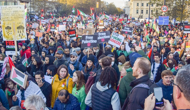 لندن.. تظاهرة حاشدة مؤيدة لفلسطين بمنطقة السفارة الإسرائيلية