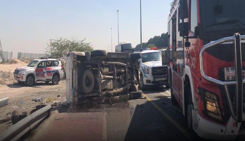 وفاة شخص وإصابة اثنين آخرين في حادث تصادم على طريق الدائري السادس