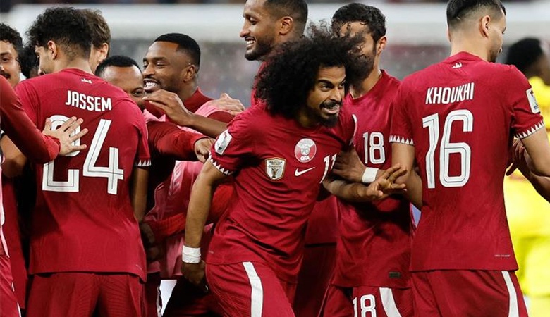 منتخبا قطر والأردن يحملان الآمال العربية في كأس آسيا لكرة القدم