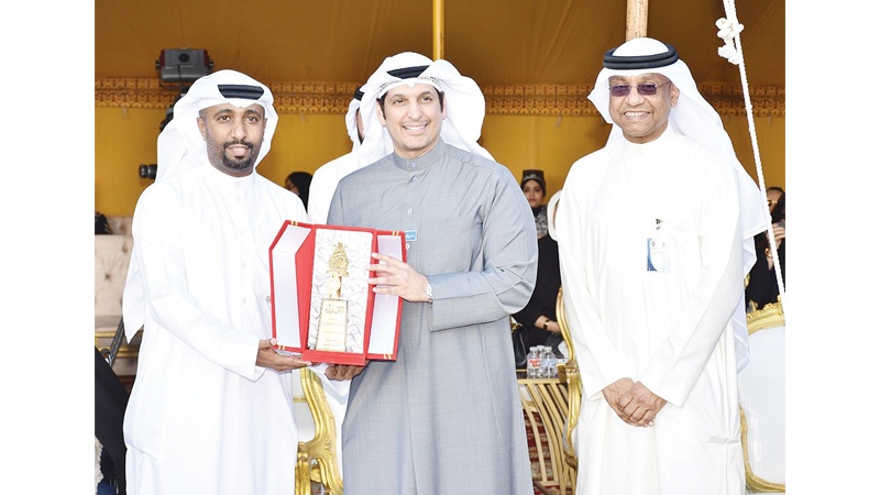 المشاركون في حفل العرضة: "مشعل العز والحكمة حكمت بها"