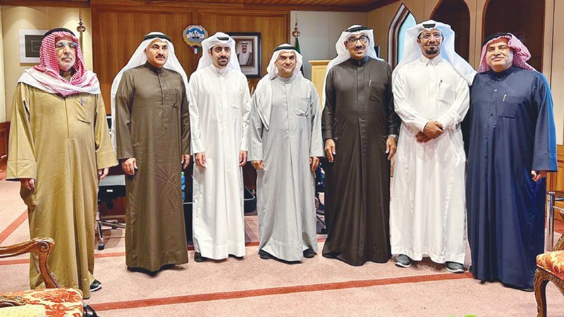 وزير "الكهرباء" بحث وهيئة الربط "الخليجي" تعزيز التعاون
