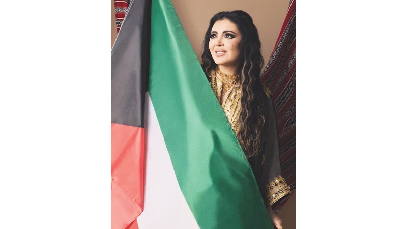 زينة كرم تعود للتواصل مع جمهورها