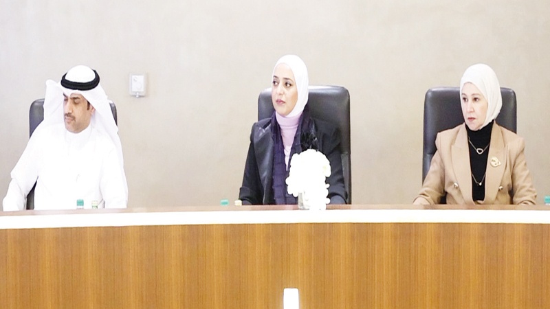 معلمو "النائية" يفرون من ملاحقة "البصمة" بطلبات النقل
